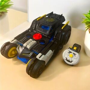 Imaginext DC Super Friends Batmobile Transforming RC Batman